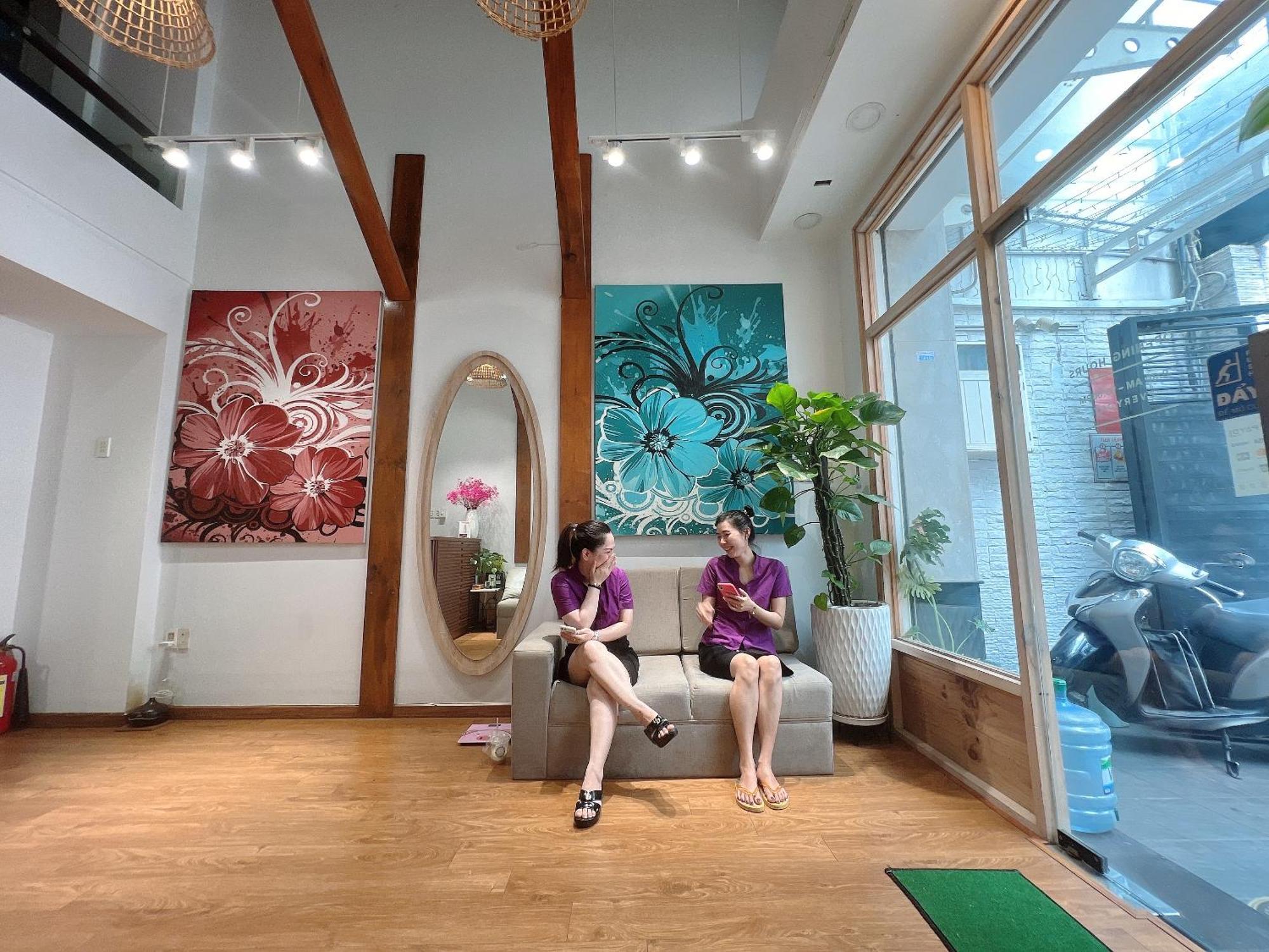 Co Homestay Saigon Хошимин Екстериор снимка